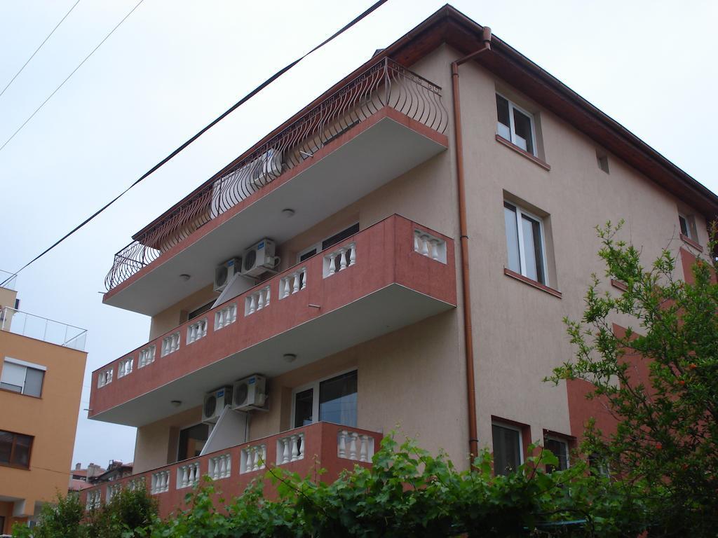 ホテル Moni 85 Family House ソゾポル エクステリア 写真